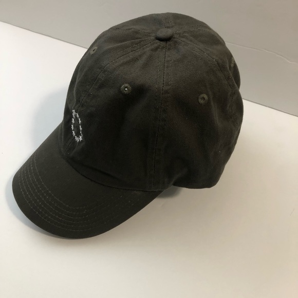 Baseball Cap Embroidered with 13 Stars logo Olive Green Color - Picture 2 of 3